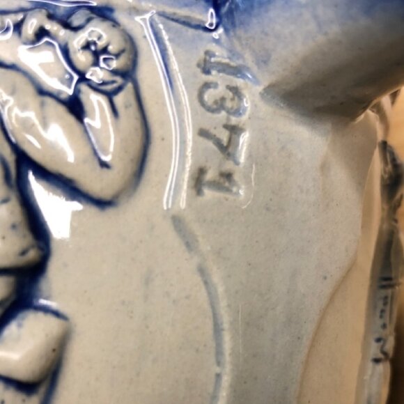 Original Thewalt German Ceramic Stein, Raised Sculpture Design, 1371 - Picture 11 of 16